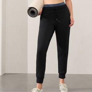 Athleta Balance Jogger - NWT